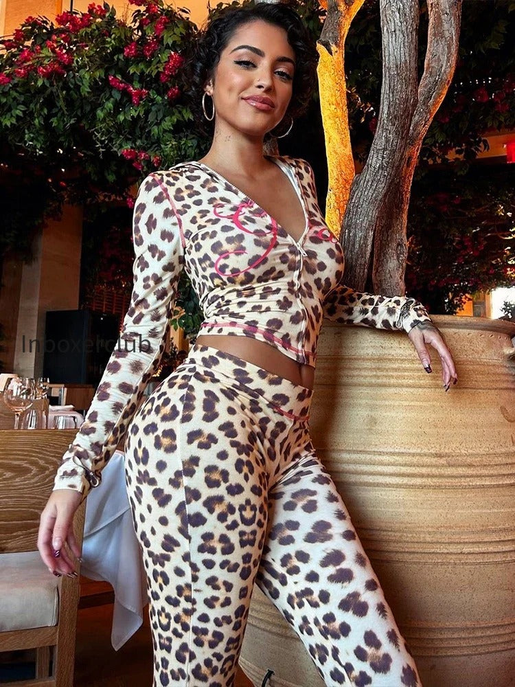 leopard-flare-pant-slim-knit-set