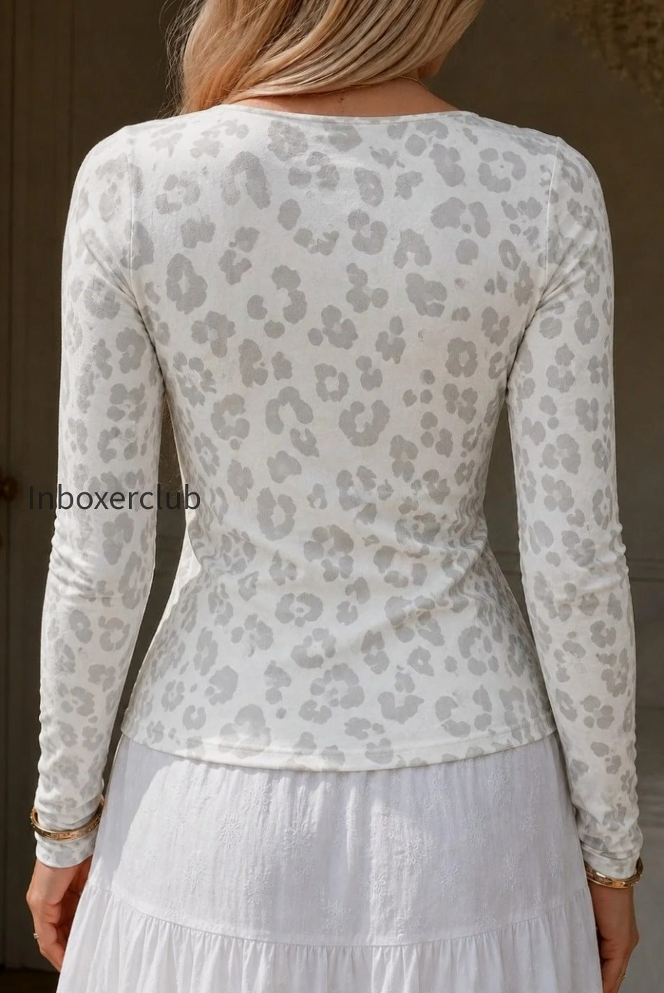 leopard-fitted-long-sleeve-tee